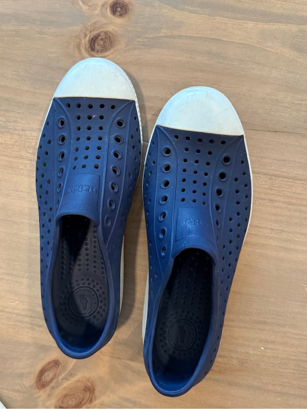 Native shoes 5.5Y